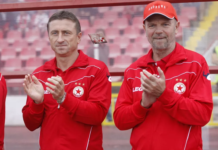 Нанков, Младенов