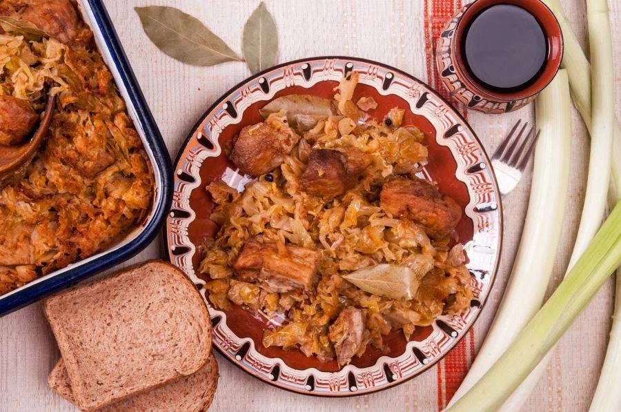 свинско със зеле