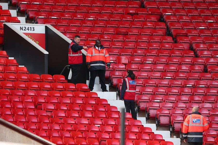 Феновете на Юнайтед отдавна чакат промени в стадиона