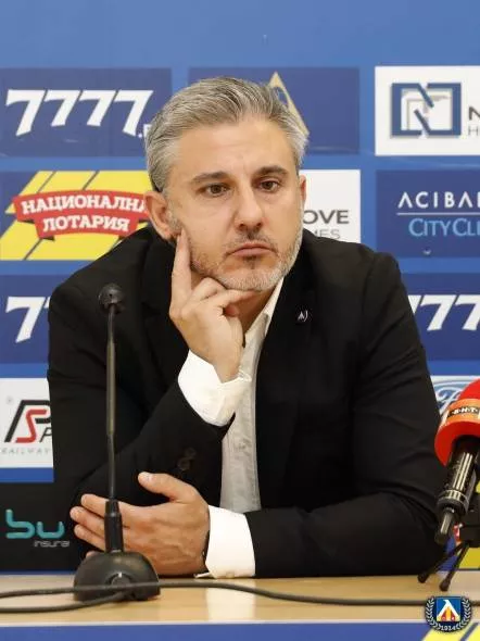 Павел Колев