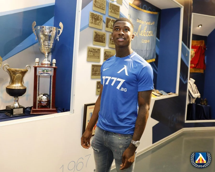 Найджъл Робърта