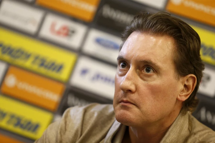 Домусчиев и компания почват да се пропускват