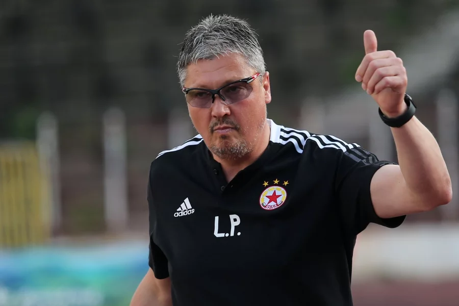 Любослав Пенев