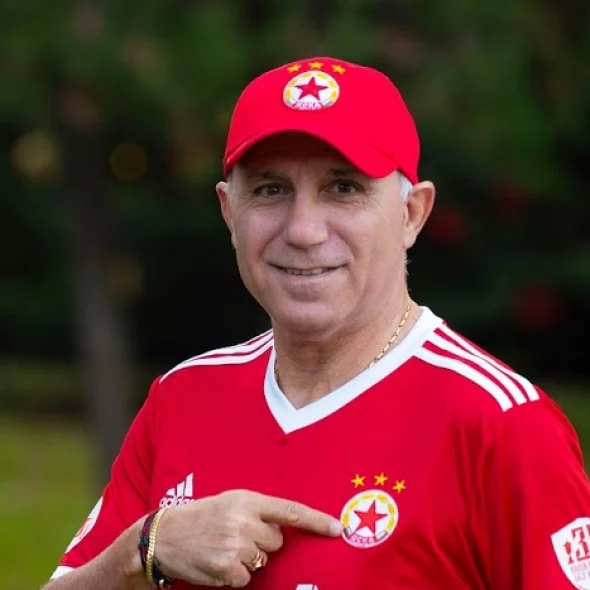 Христо Стоичков