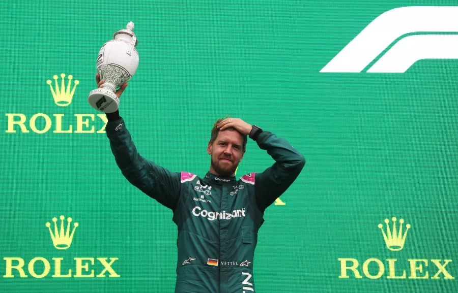 Себастиан Фетел загатна за завръщане във Формула 1