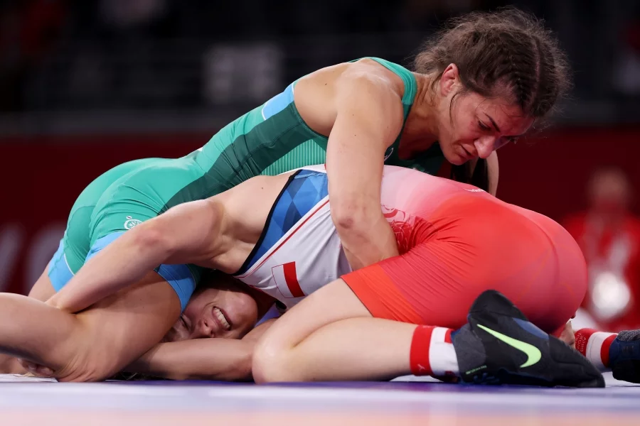 Евелина Николова