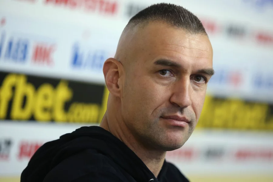 Мартин Камбуров