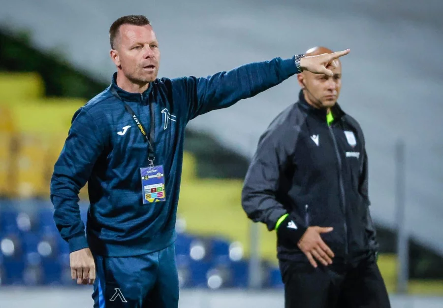 Елин Топузаков