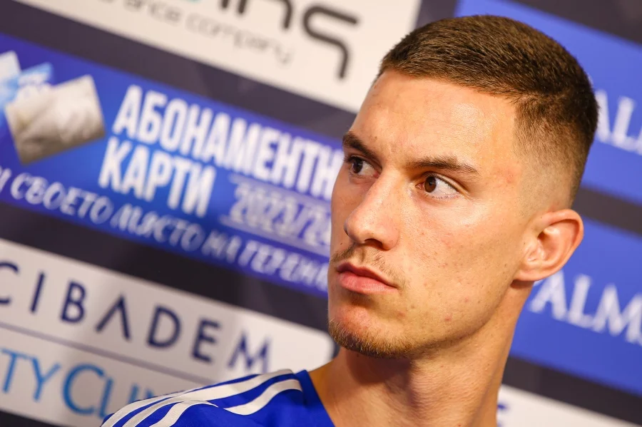 Андриан Краев