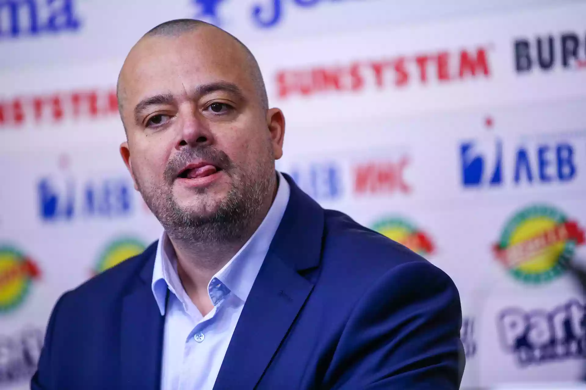 Председателят на "Левски на Левскарите" Димитър Костадинов на пресконференция