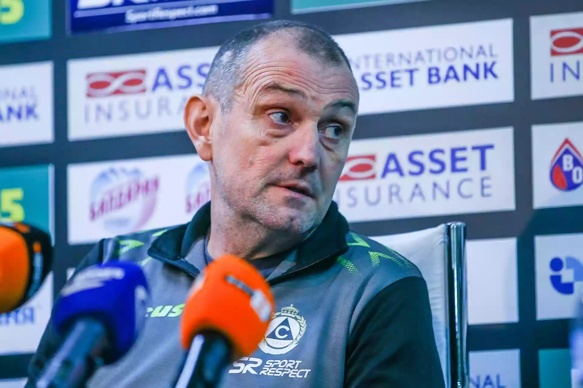 Треньорът на Славия Златомир Загорчич не знае кога изтича договорът му