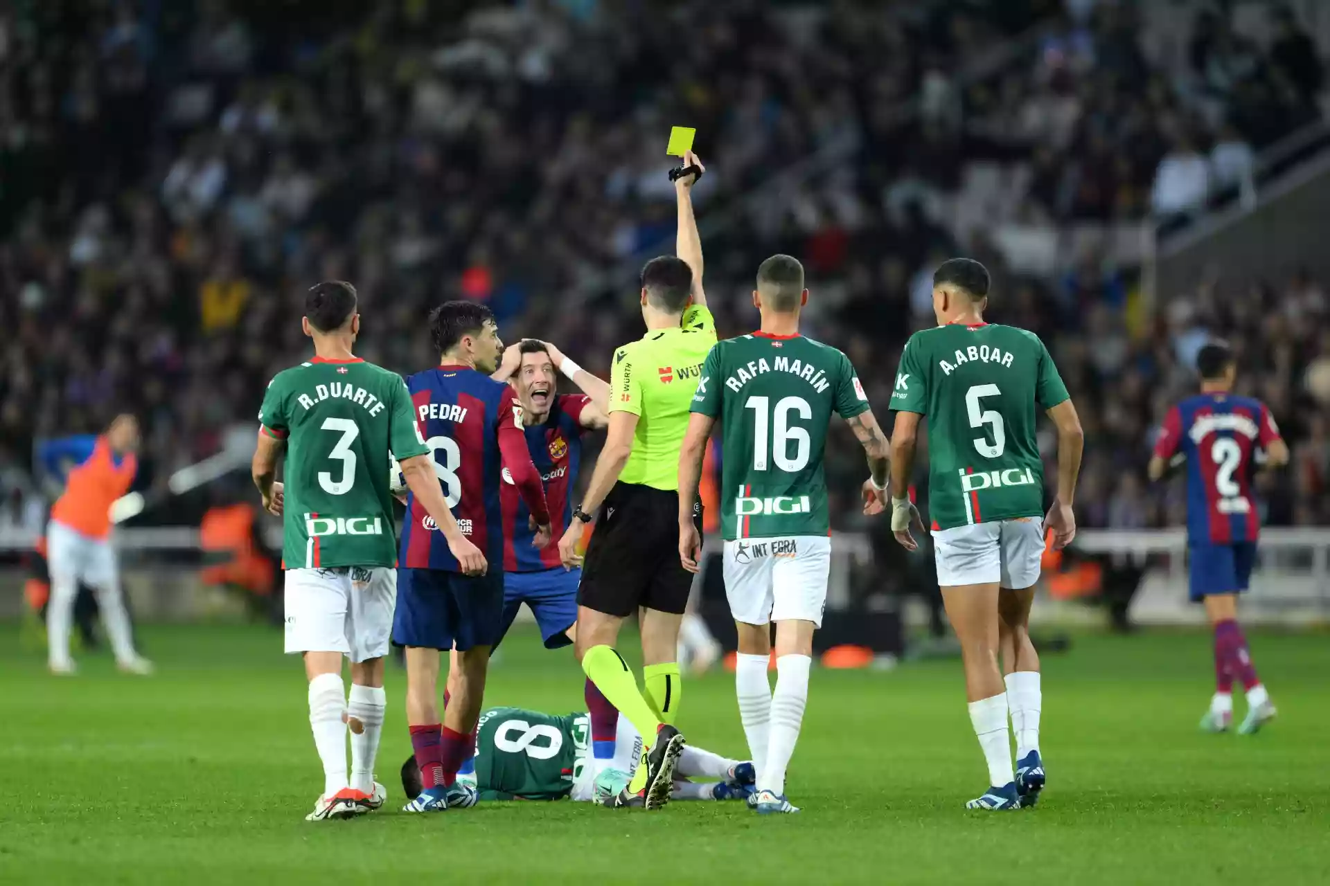 Той изобщо не е съгласен с втория си картон