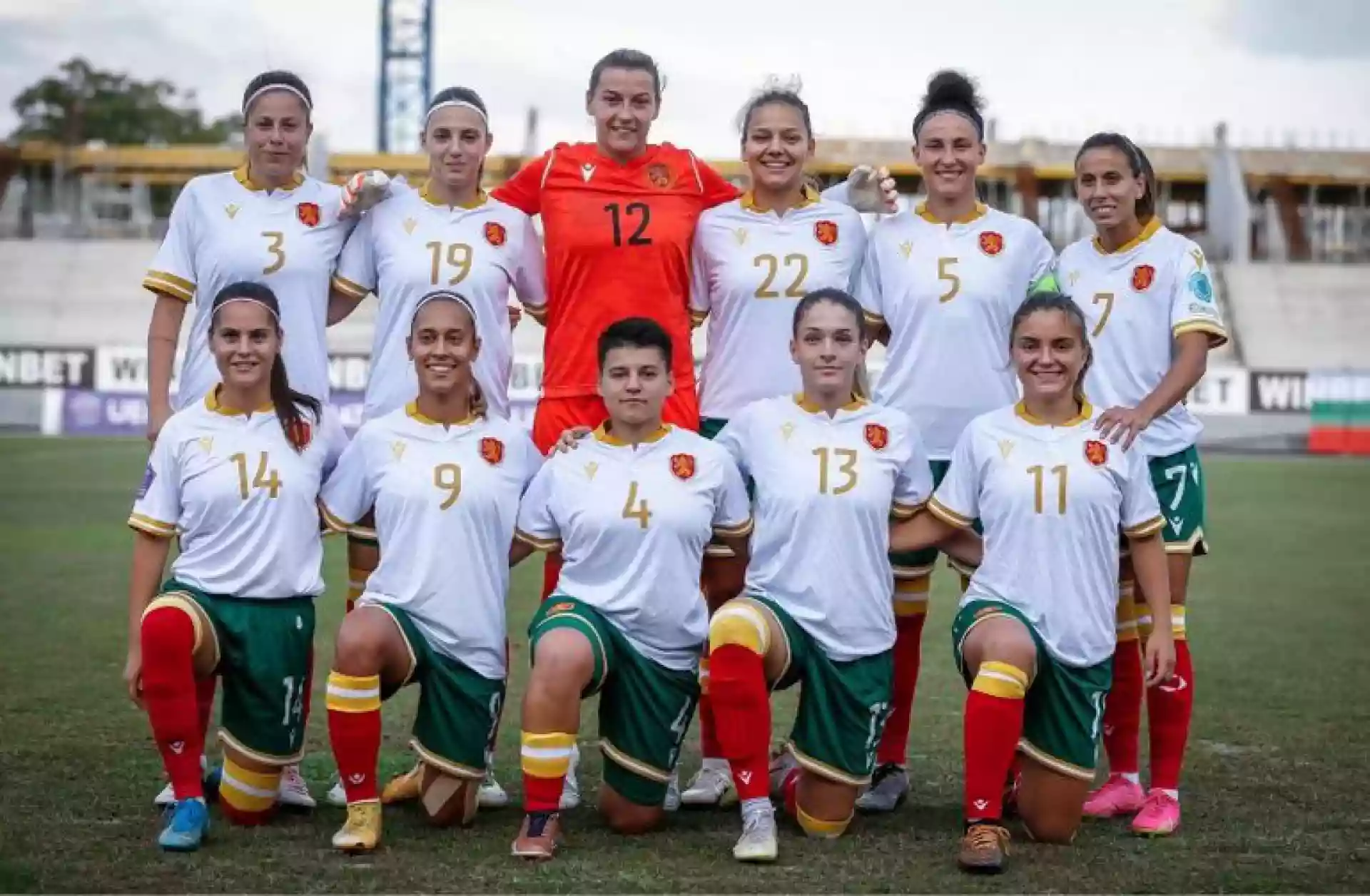 Жени национален отбор по футбол