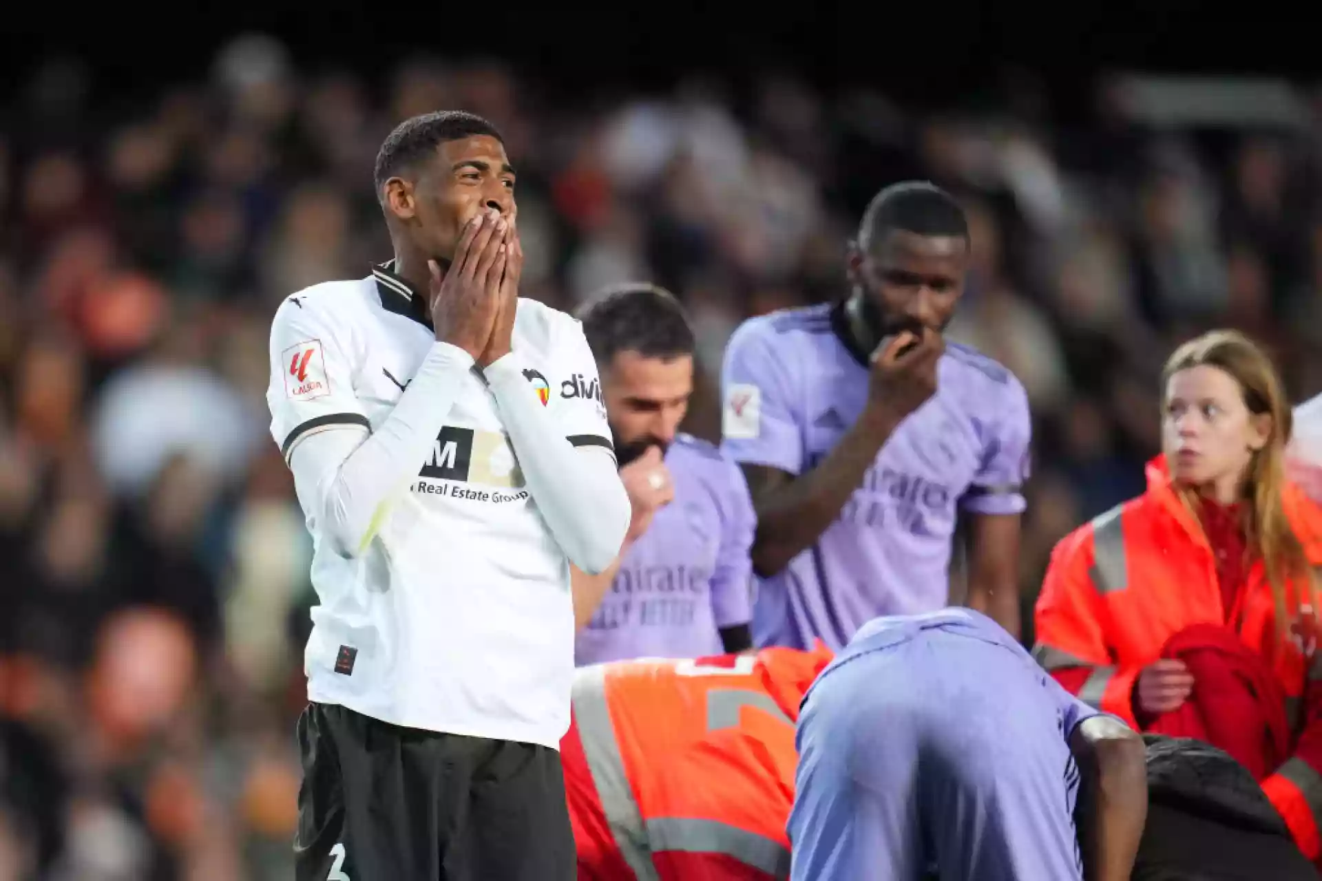 Ужасяващата контузия на Диакаби срещу Реал Мадрид
