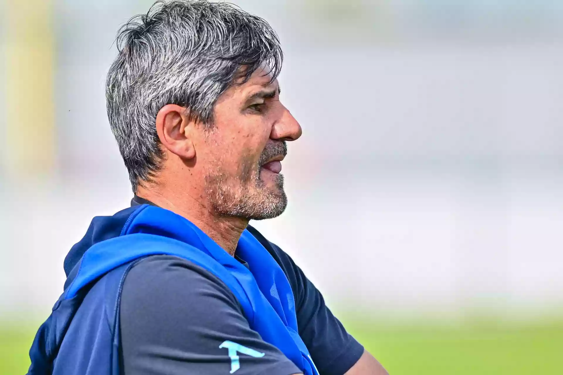 Николай Костов