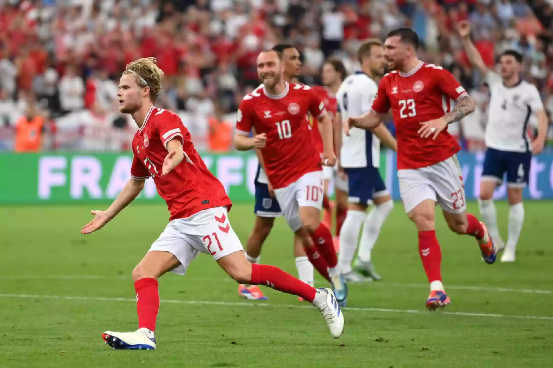 Странно правило праща Дания на осминафинал на Евро 2024
