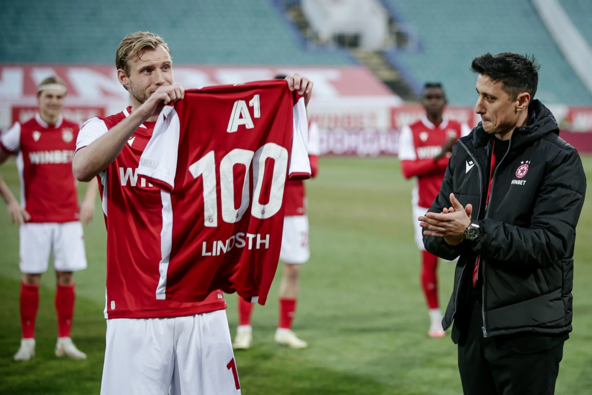 Джонатан Линдсет