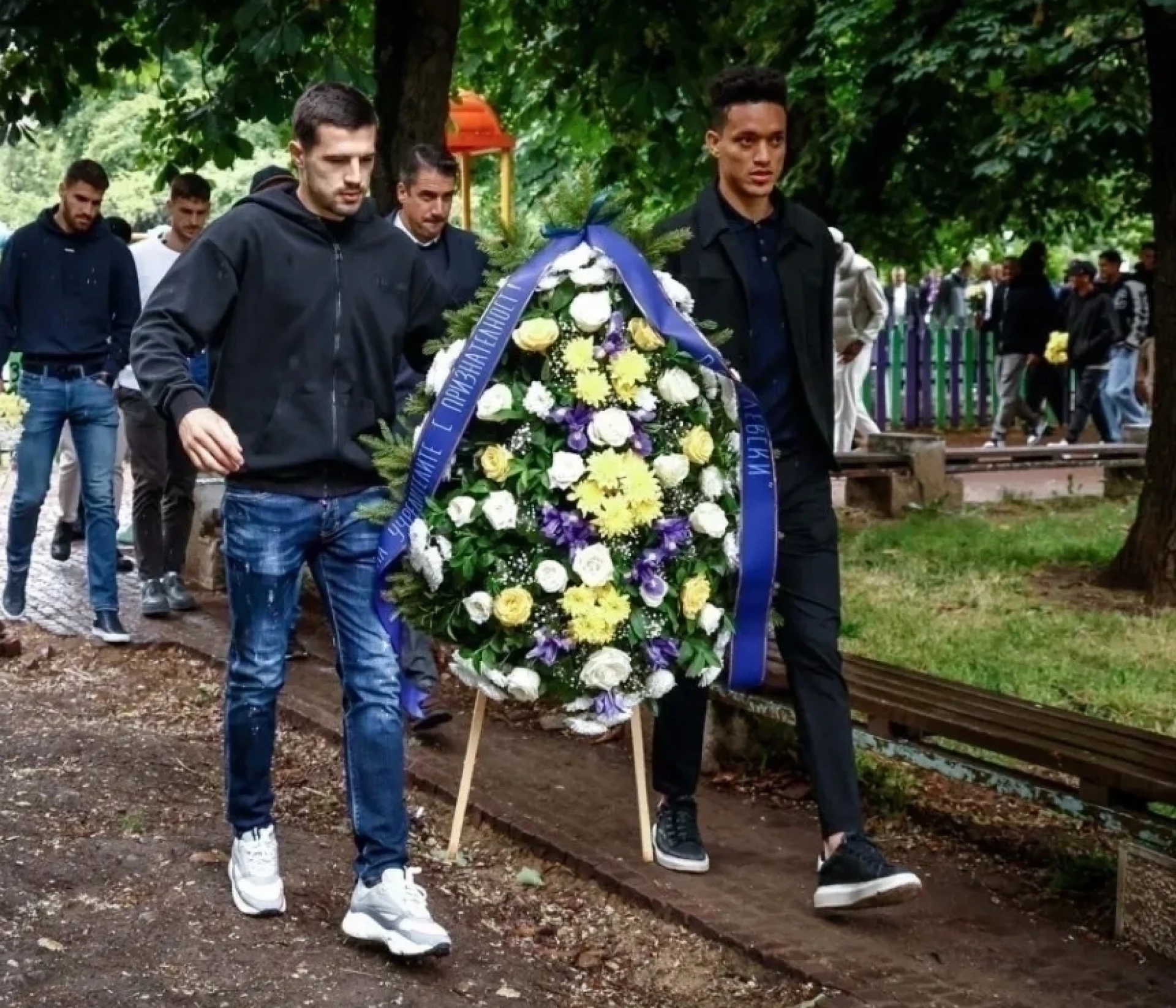 Левски Годишнина на Левски Марин Петков Вендерсон Цунами