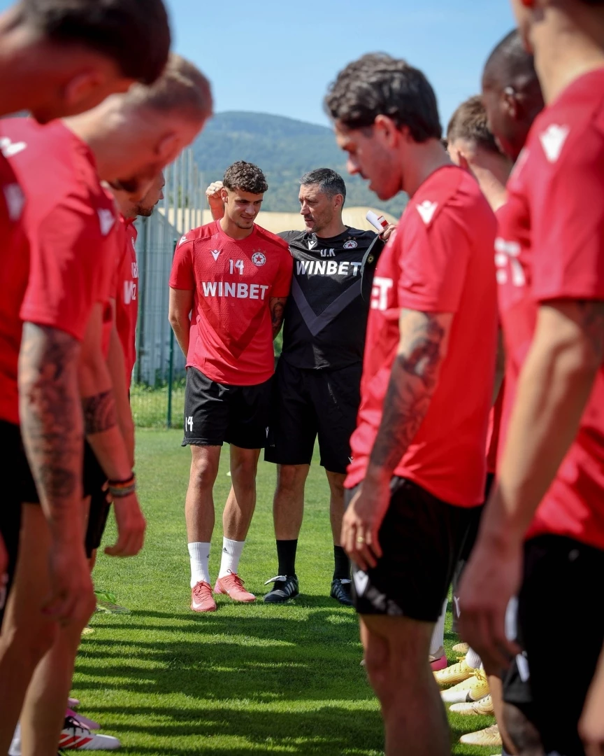 Теодор Иванов