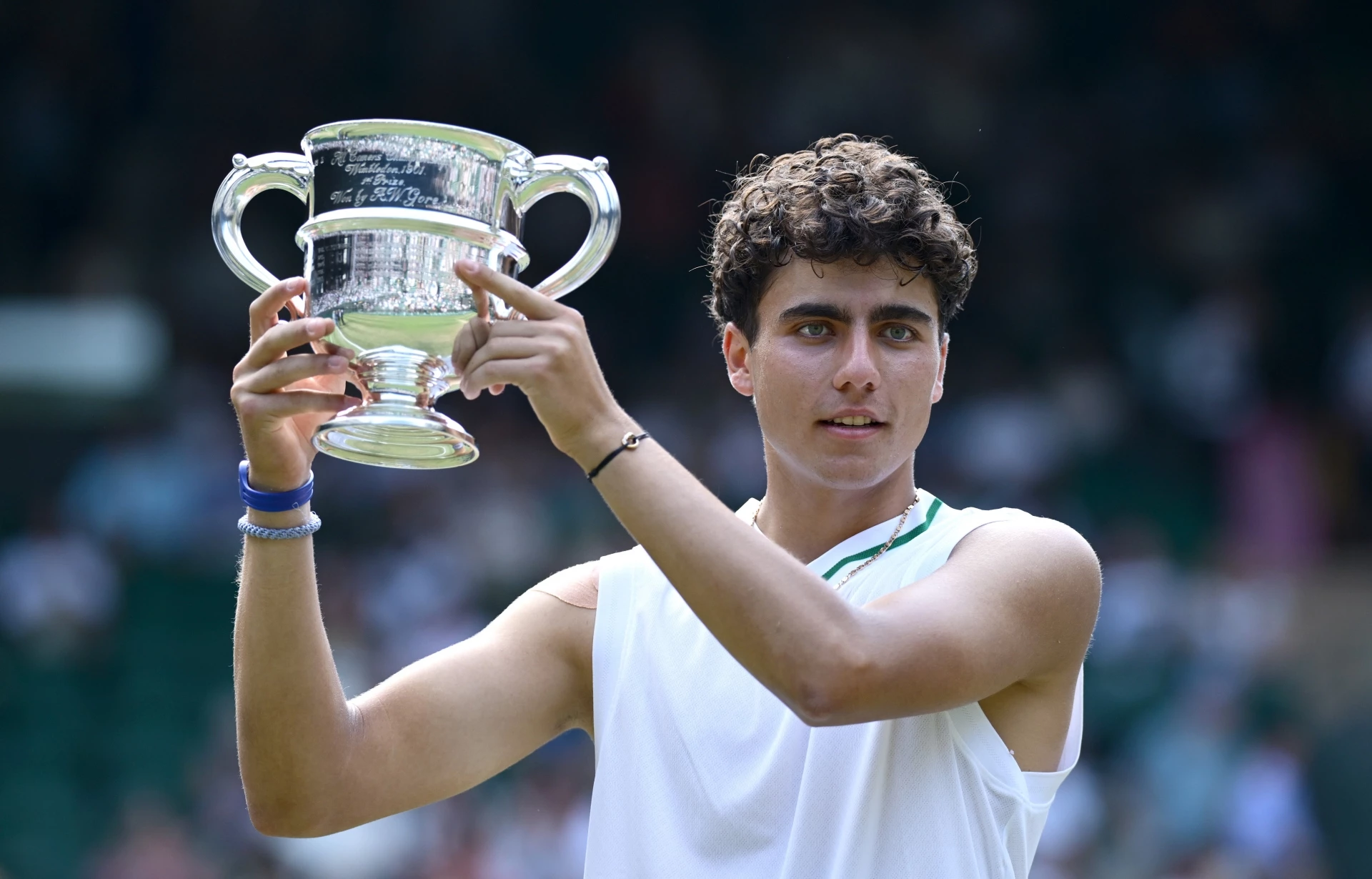 Иван Иванов