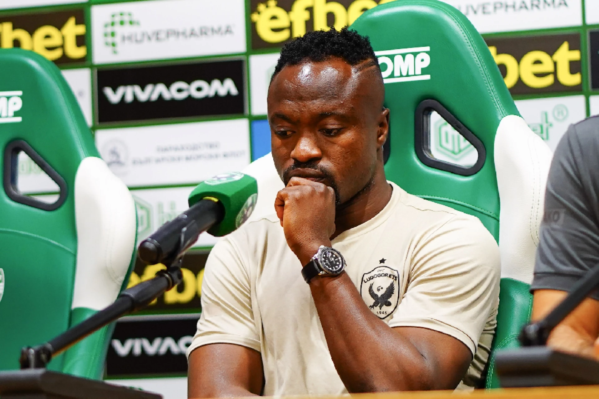 Бърнард Текпетей