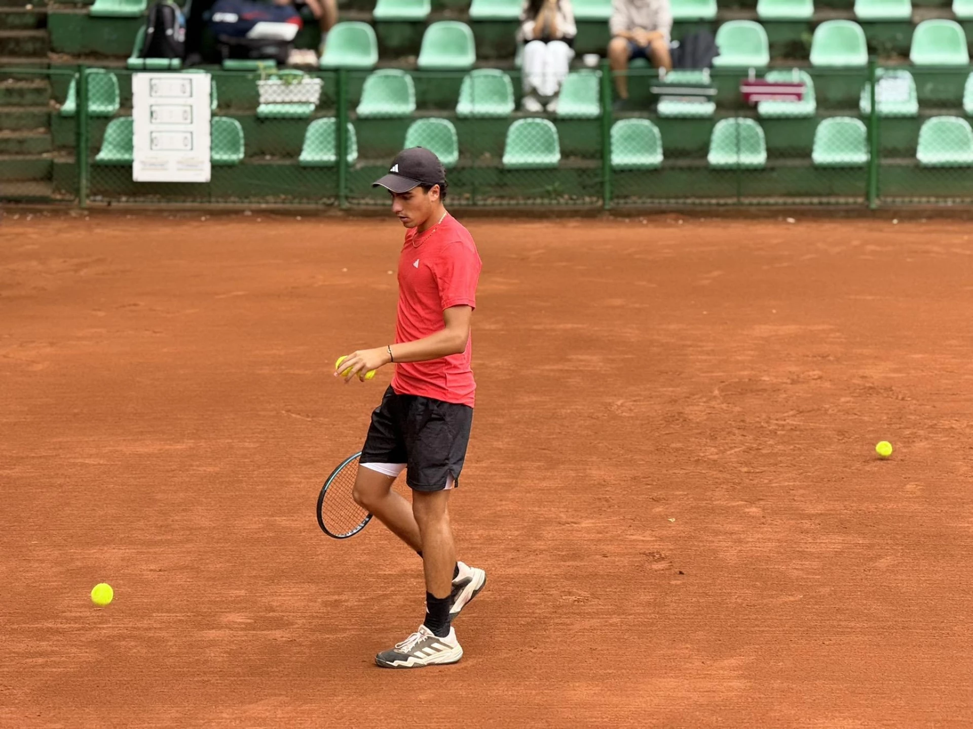 Иван Иванов