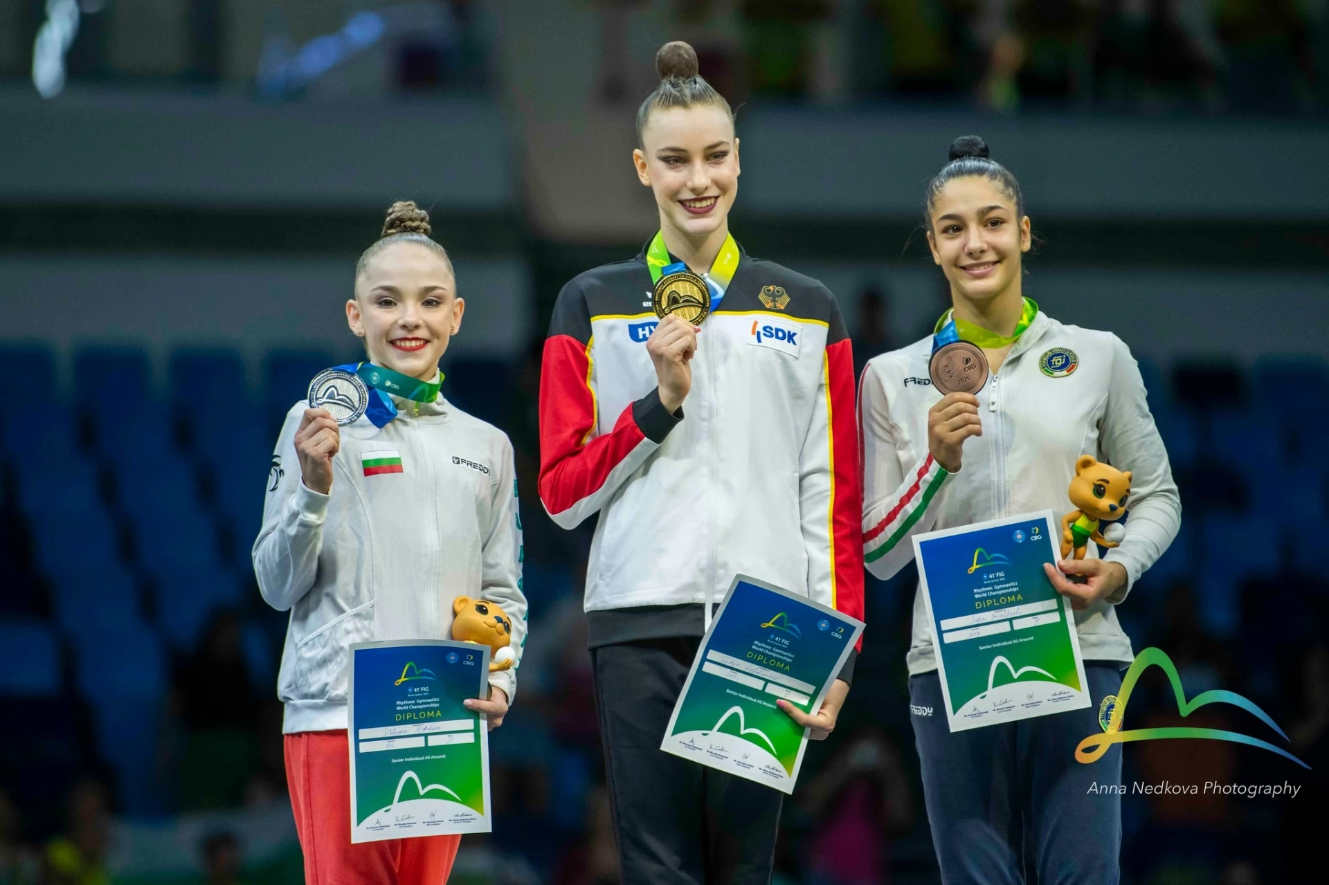 Стилияна Николова, Даря Варфоломеев и София Рафаели