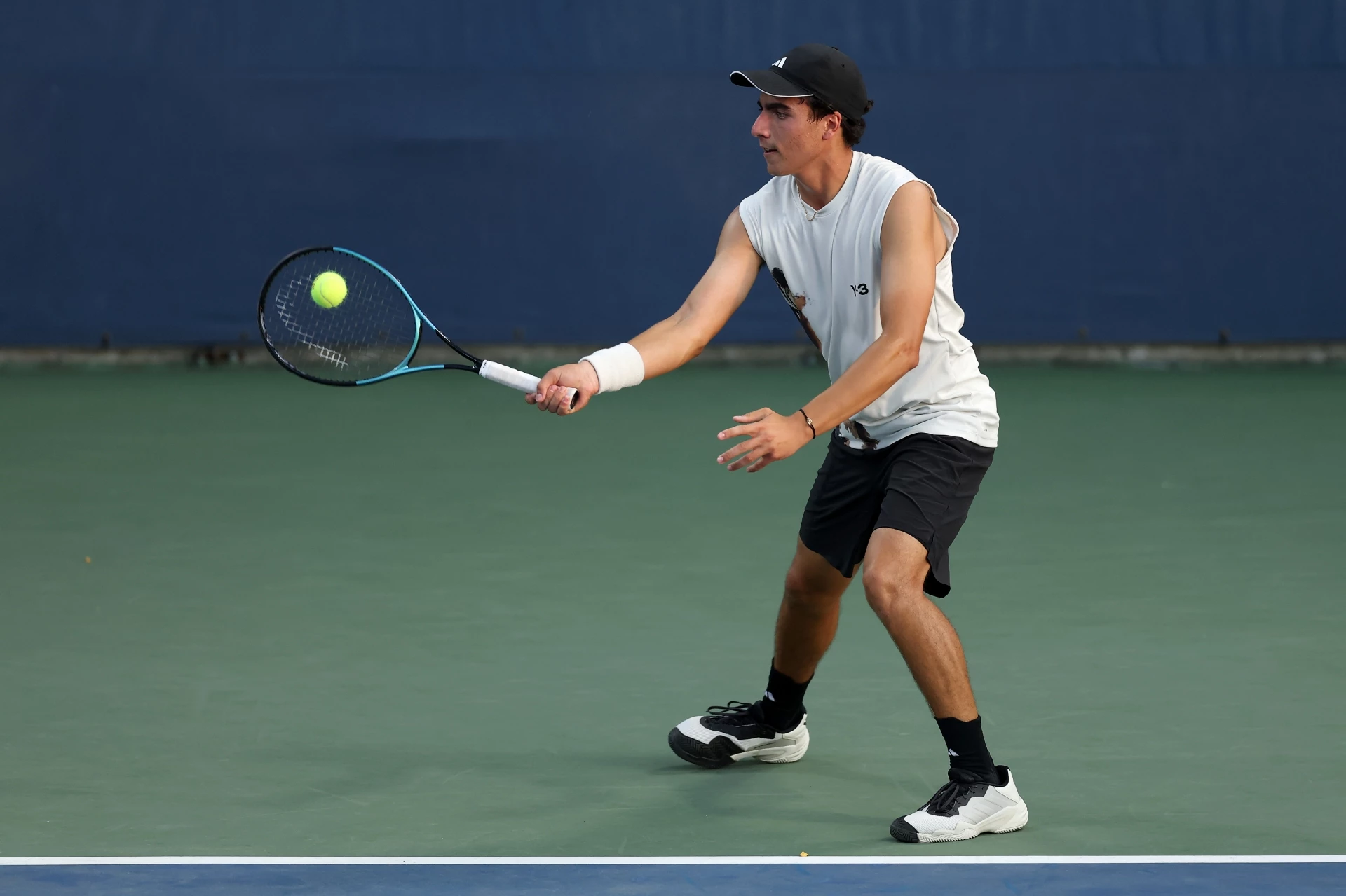 Иван Иванов