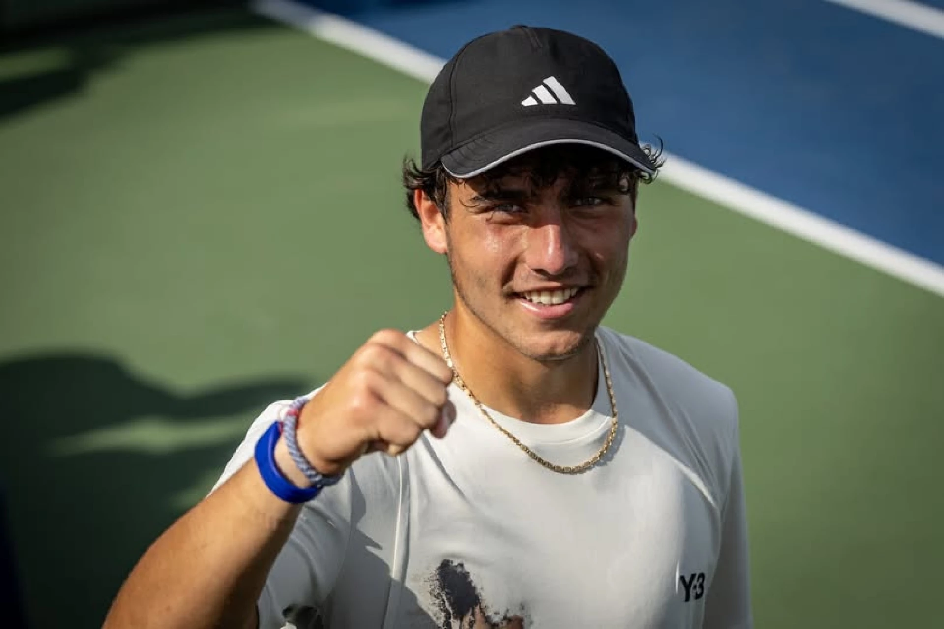 Иван Иванов