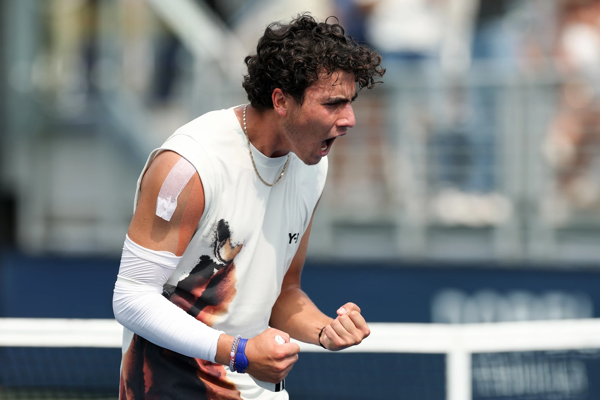 Иван Иванов