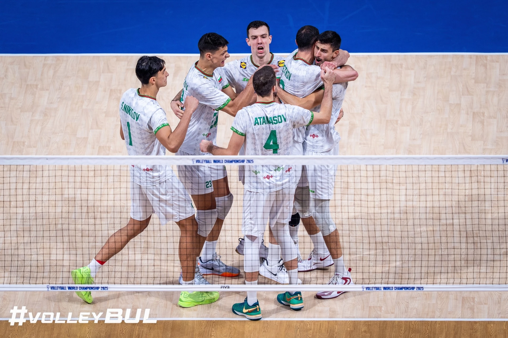 Националният отбор по волейбол