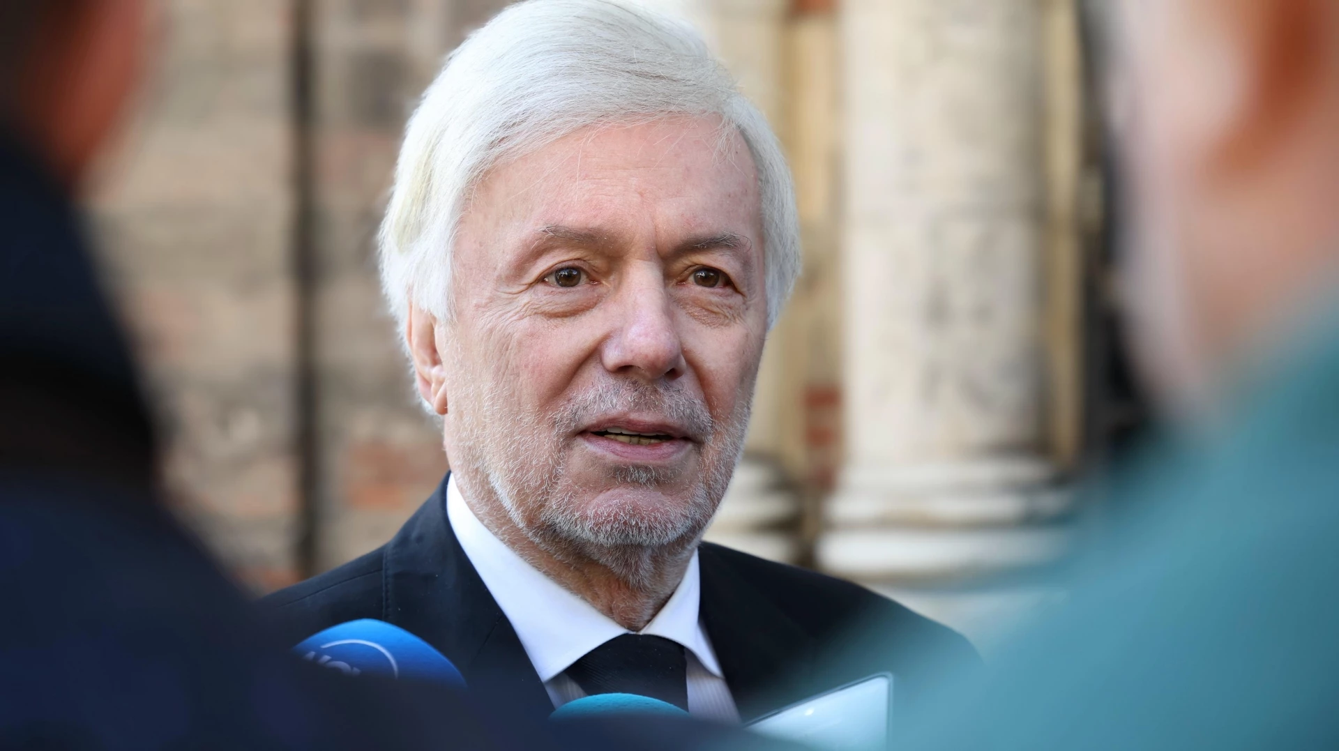 Валентин Михов