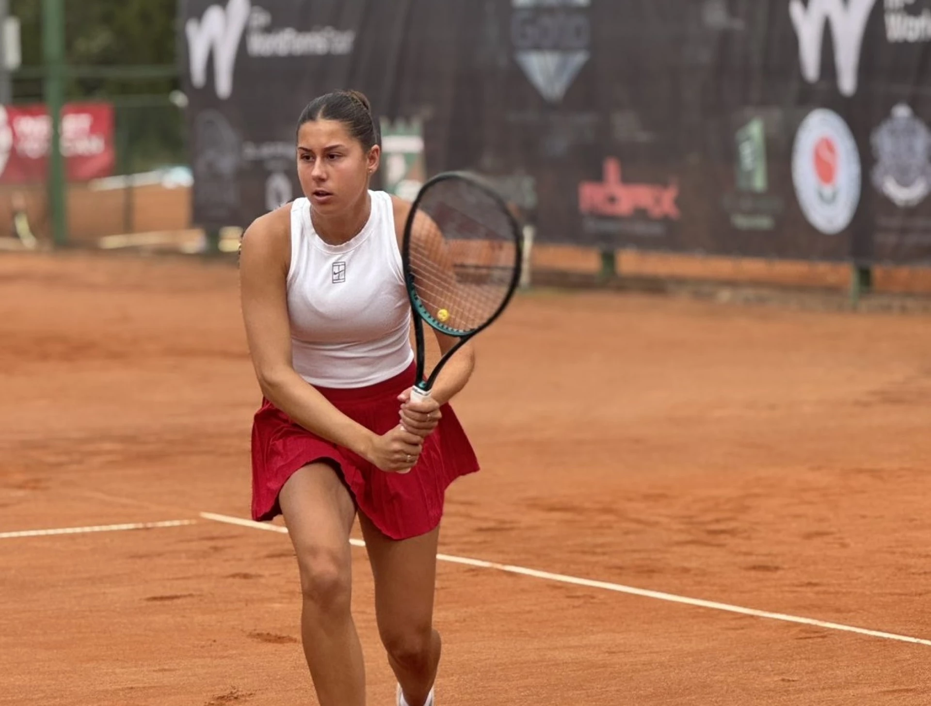 Елизара Янева