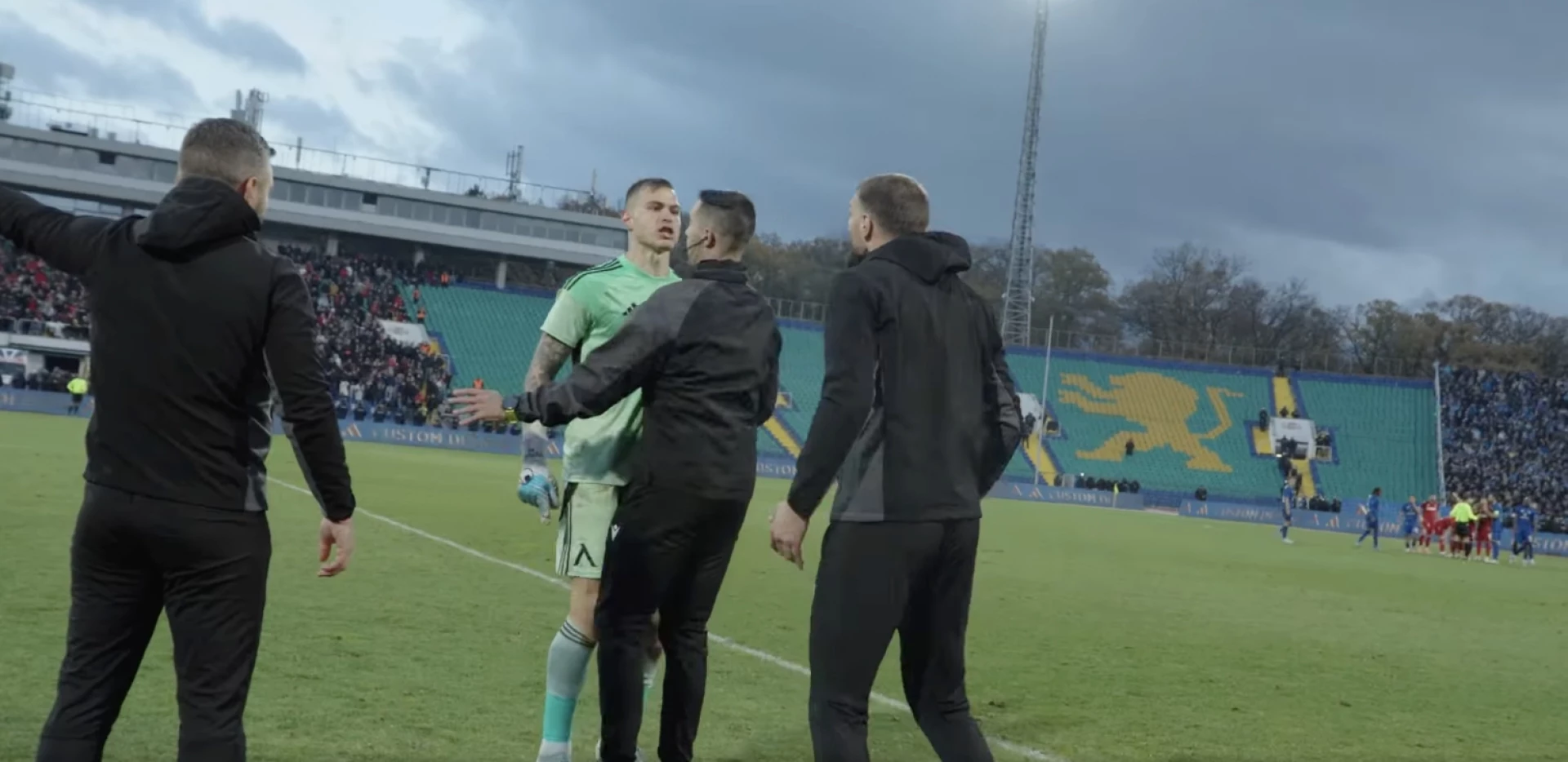 Густаво Бусато Светослав Вуцов