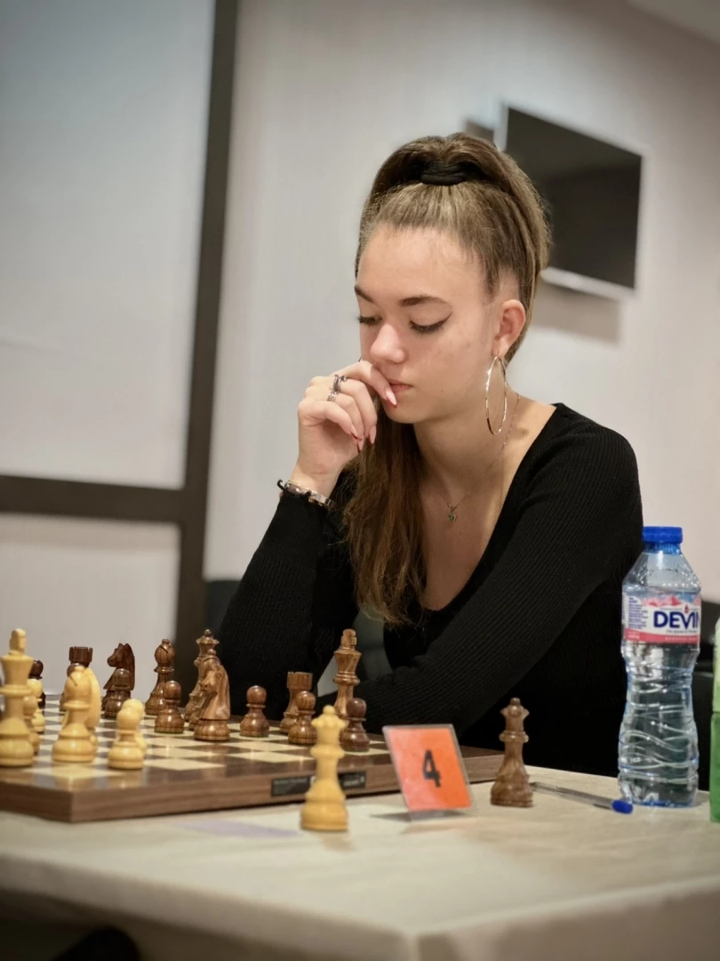 Анджелика Ненова