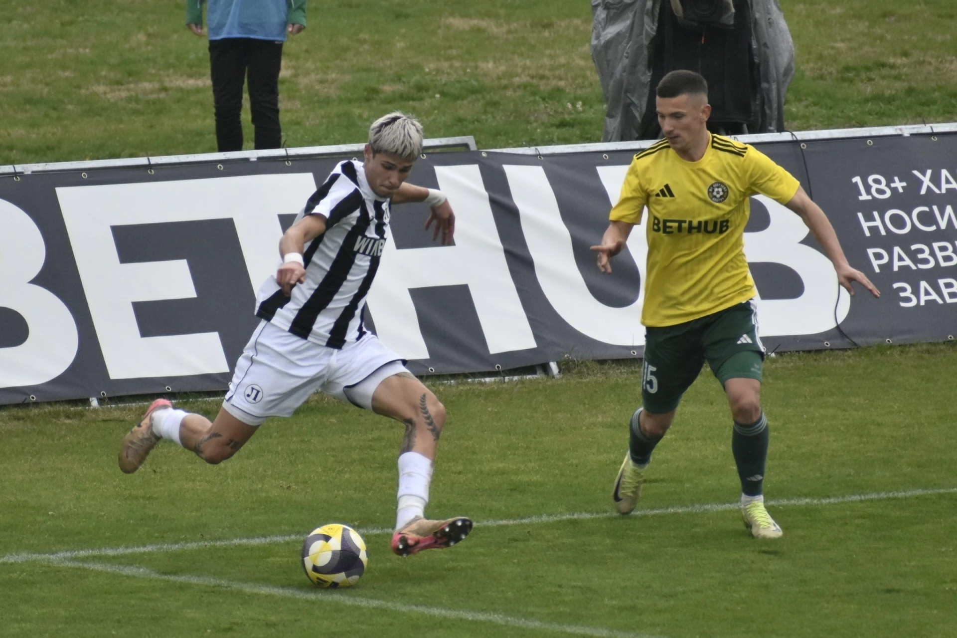 Добруджа Локомотив Пловдив