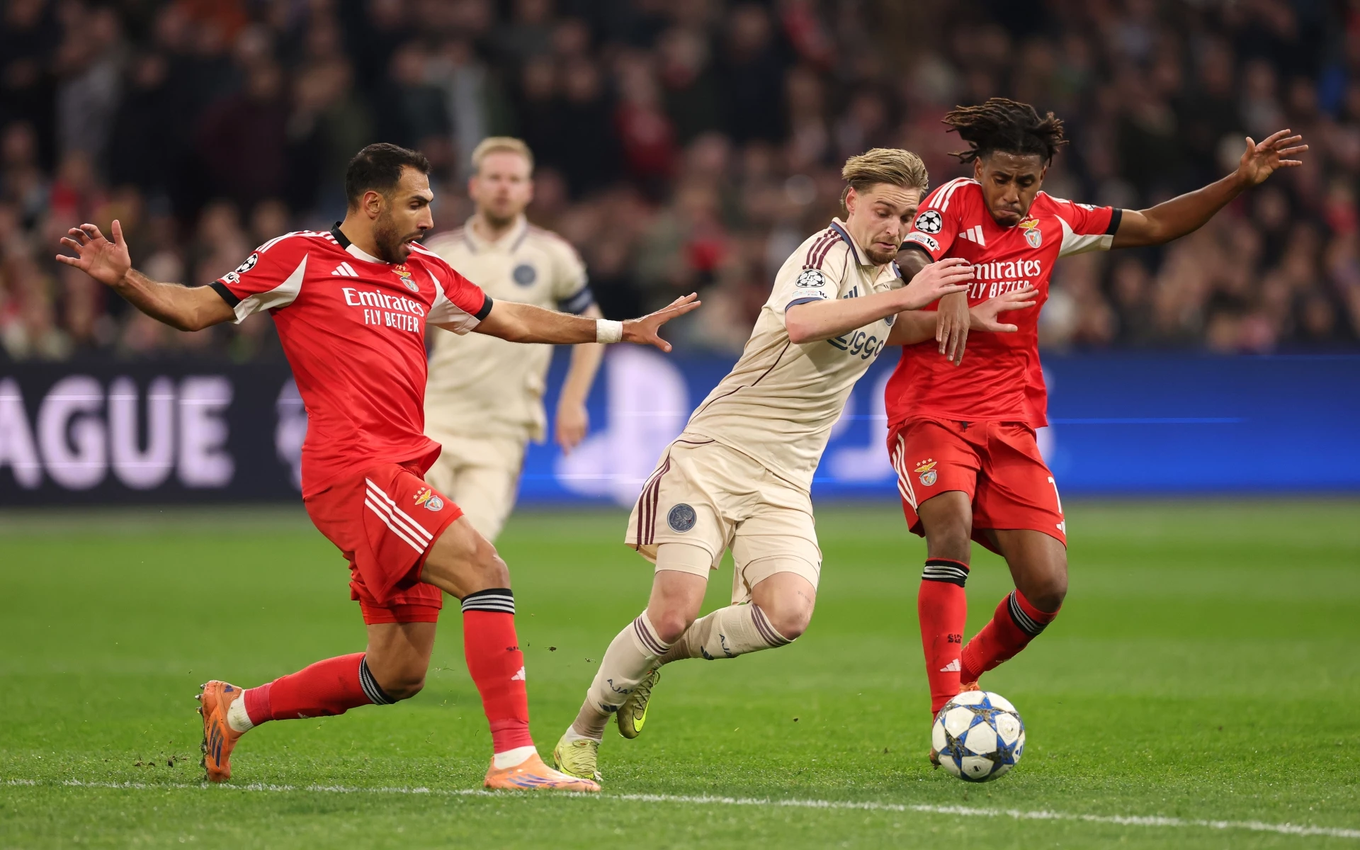 Аякс и Бенфика