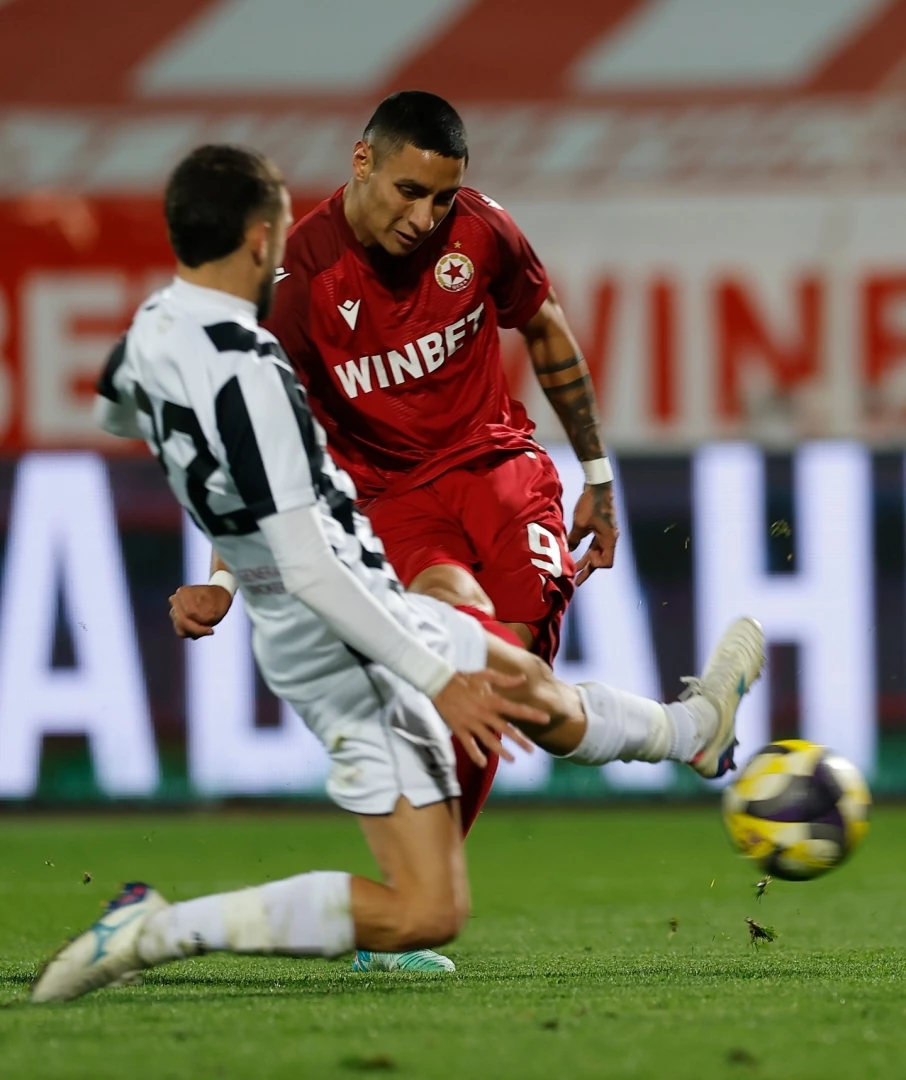 Леандро Годой