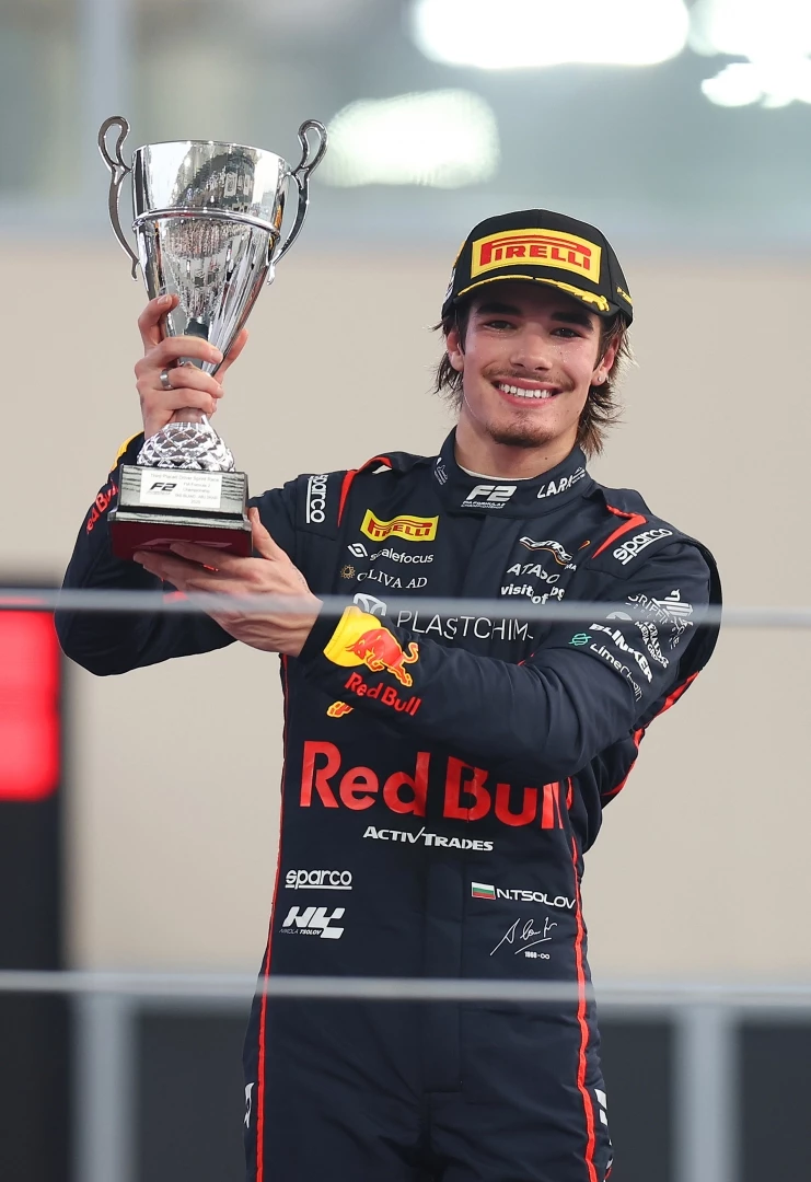 Никола Цолов