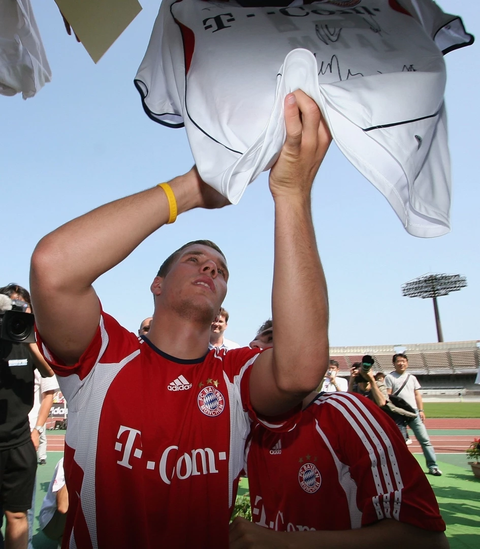 Лукас Подолски Байерн Мюнхен