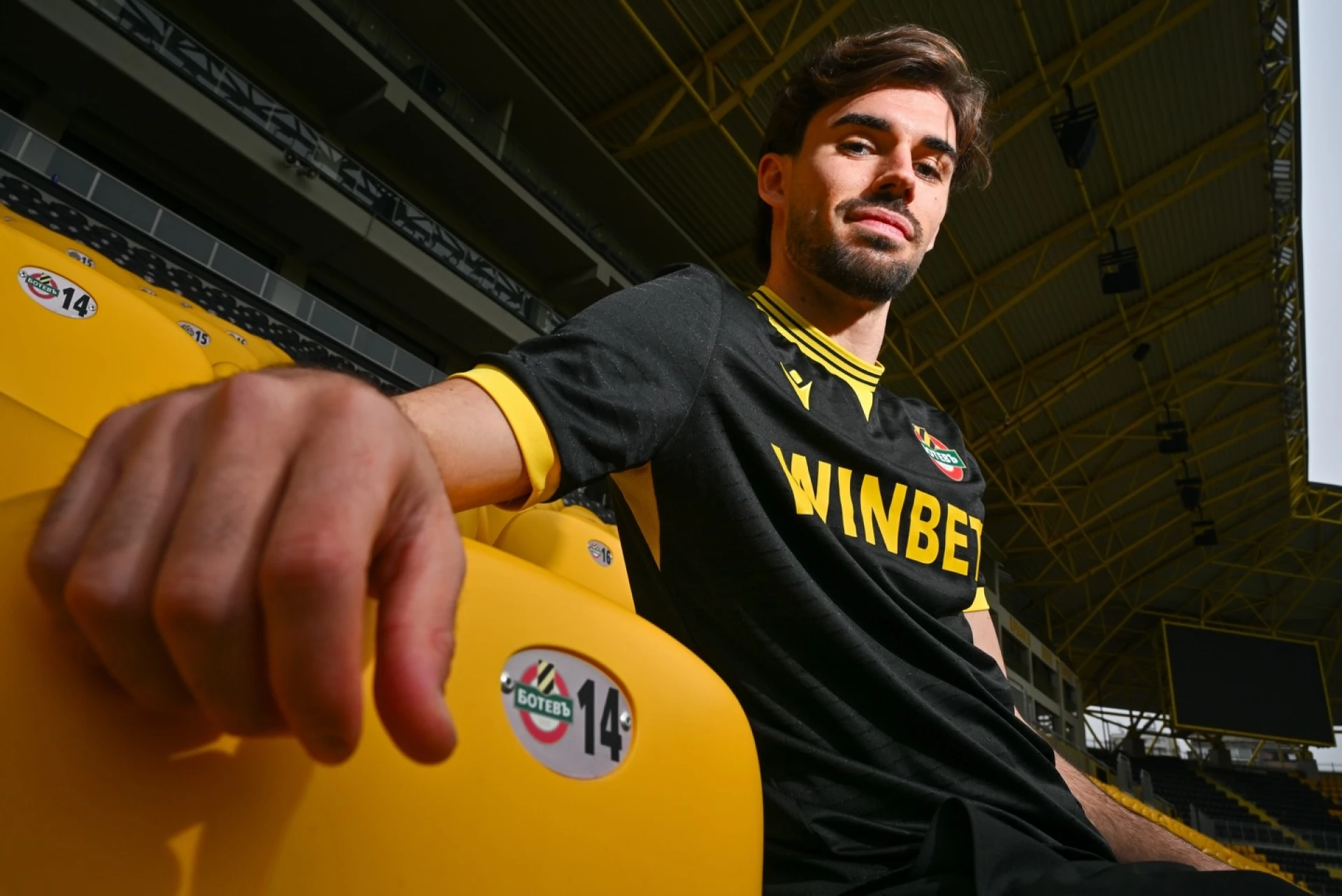 Карлос Алгара