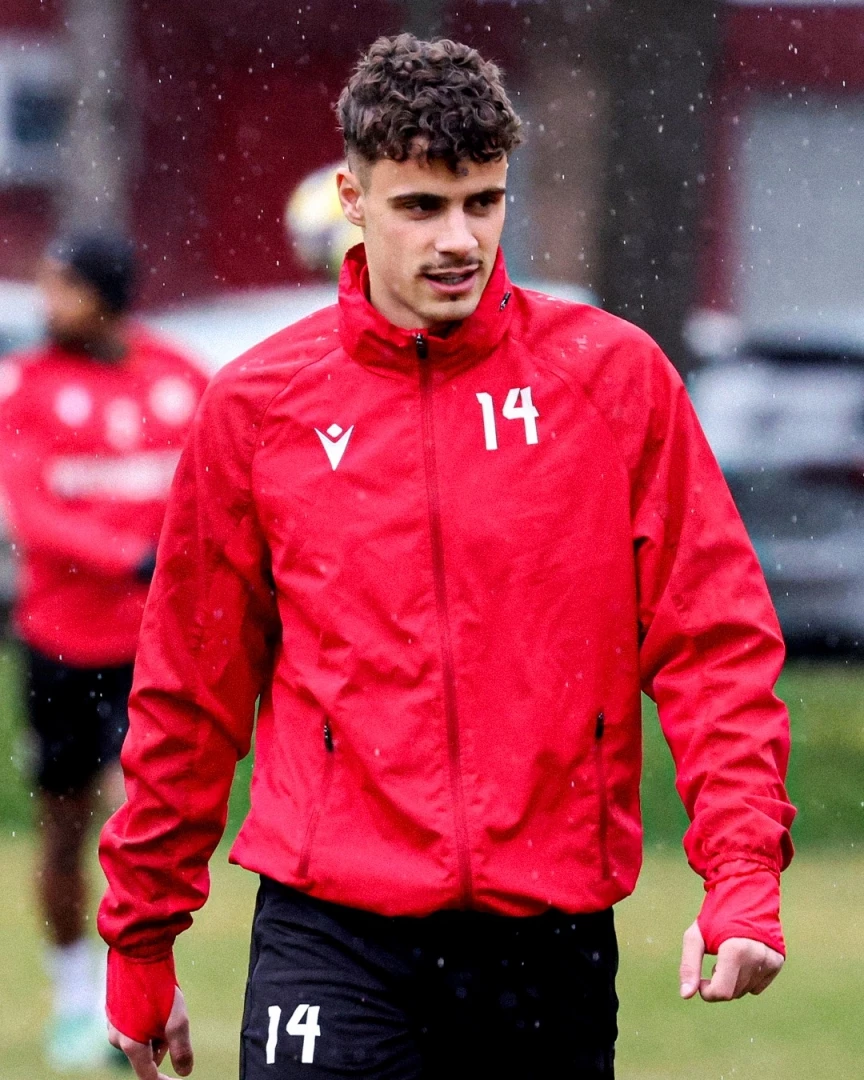 Теодор Иванов