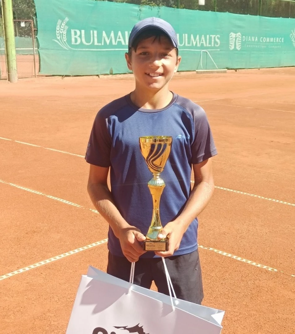 Теодор Давидов