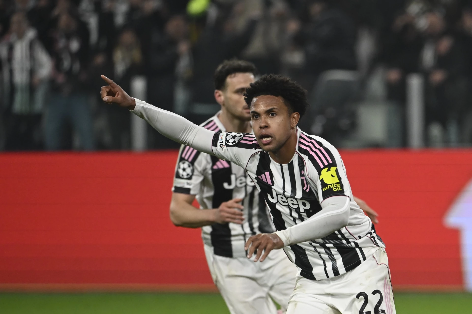 Уестън МакКени