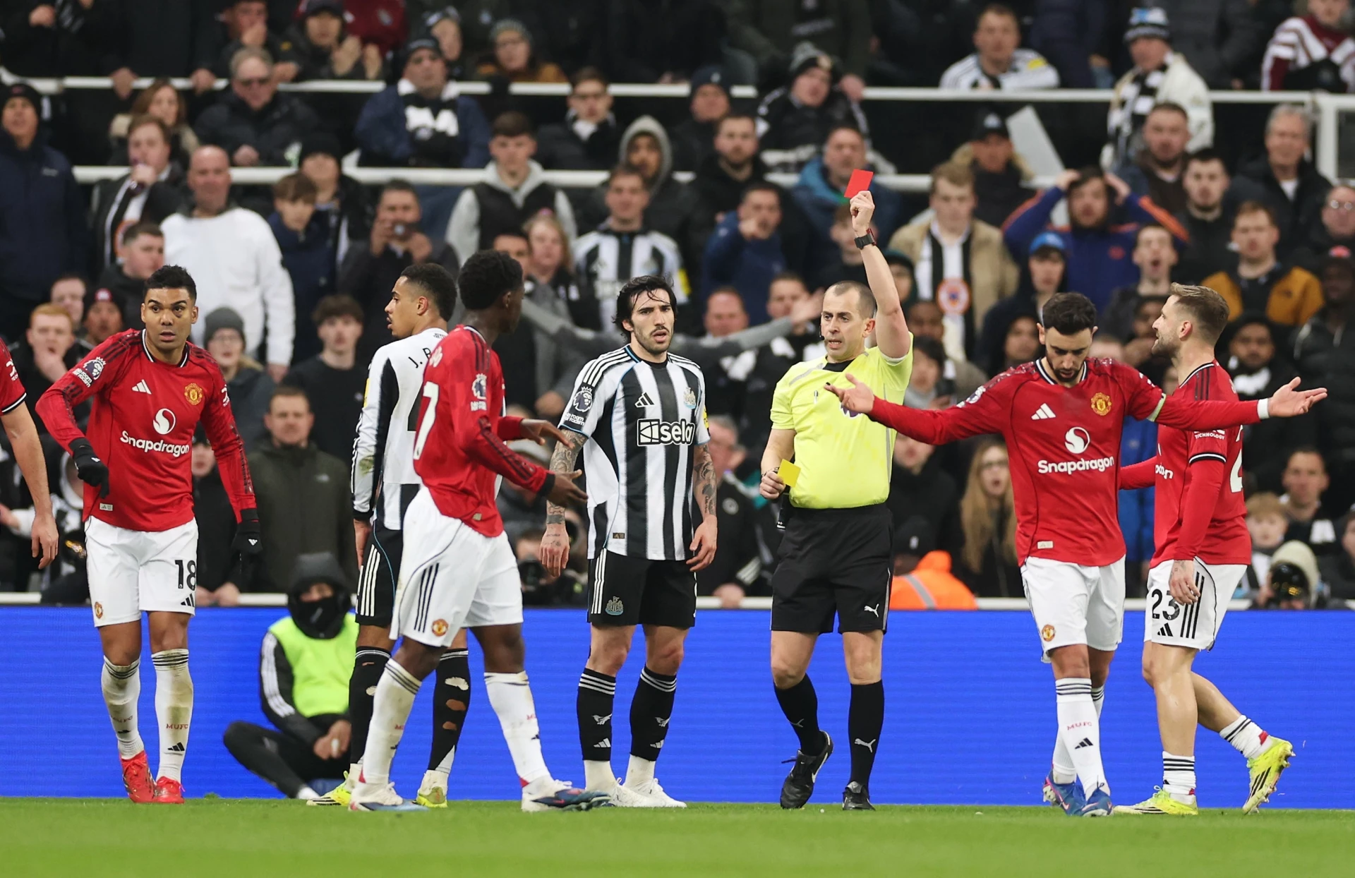 Нюкасъл - Ман Юнайтед