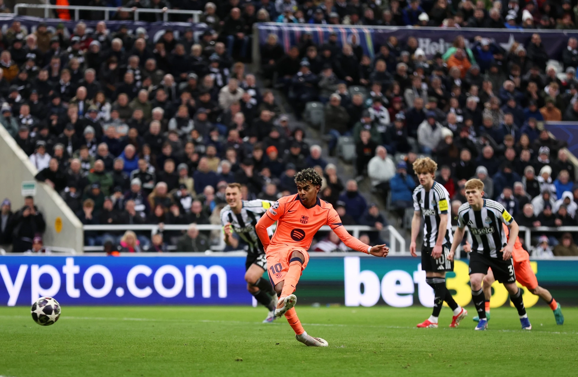 Нюкасъл - Барселона