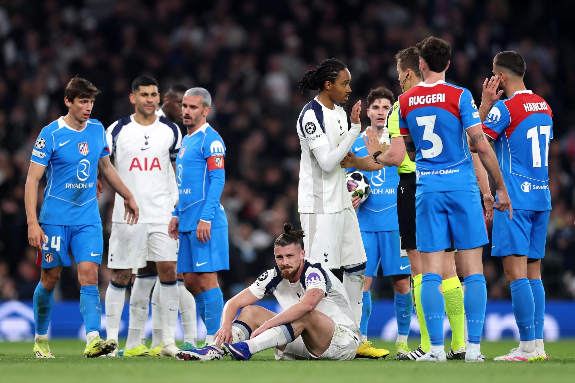 Тотнъм Атлетико Мадрид