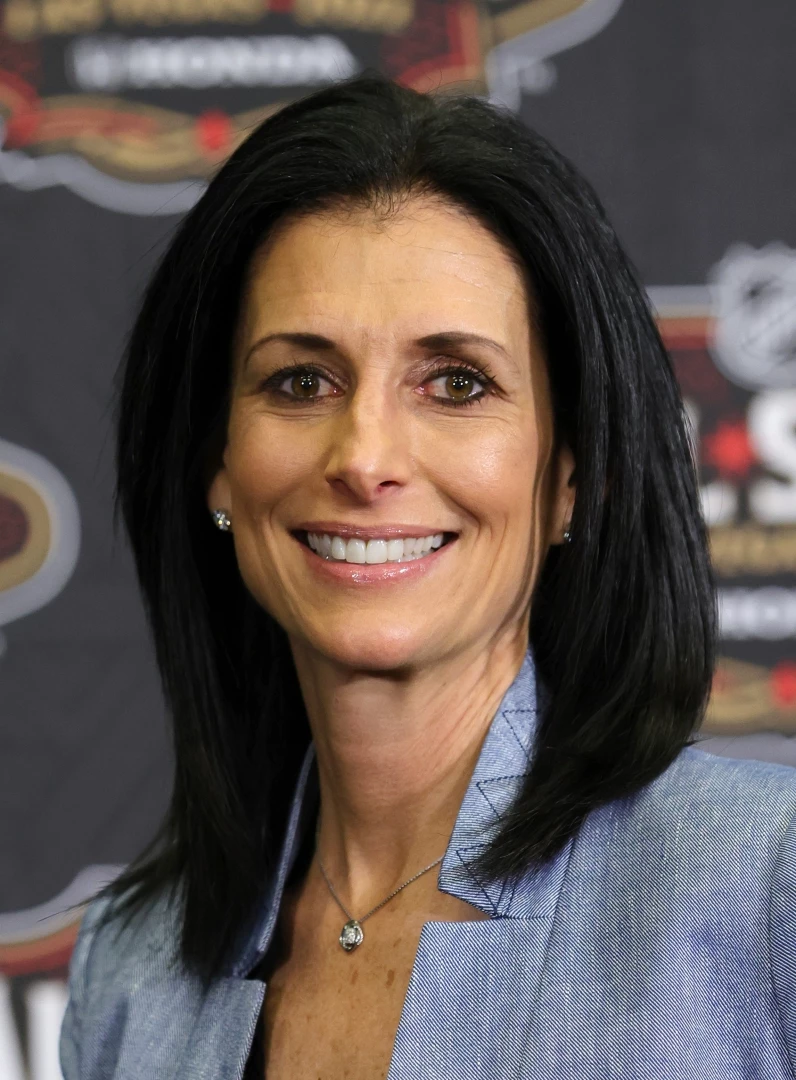 Манон Рийом