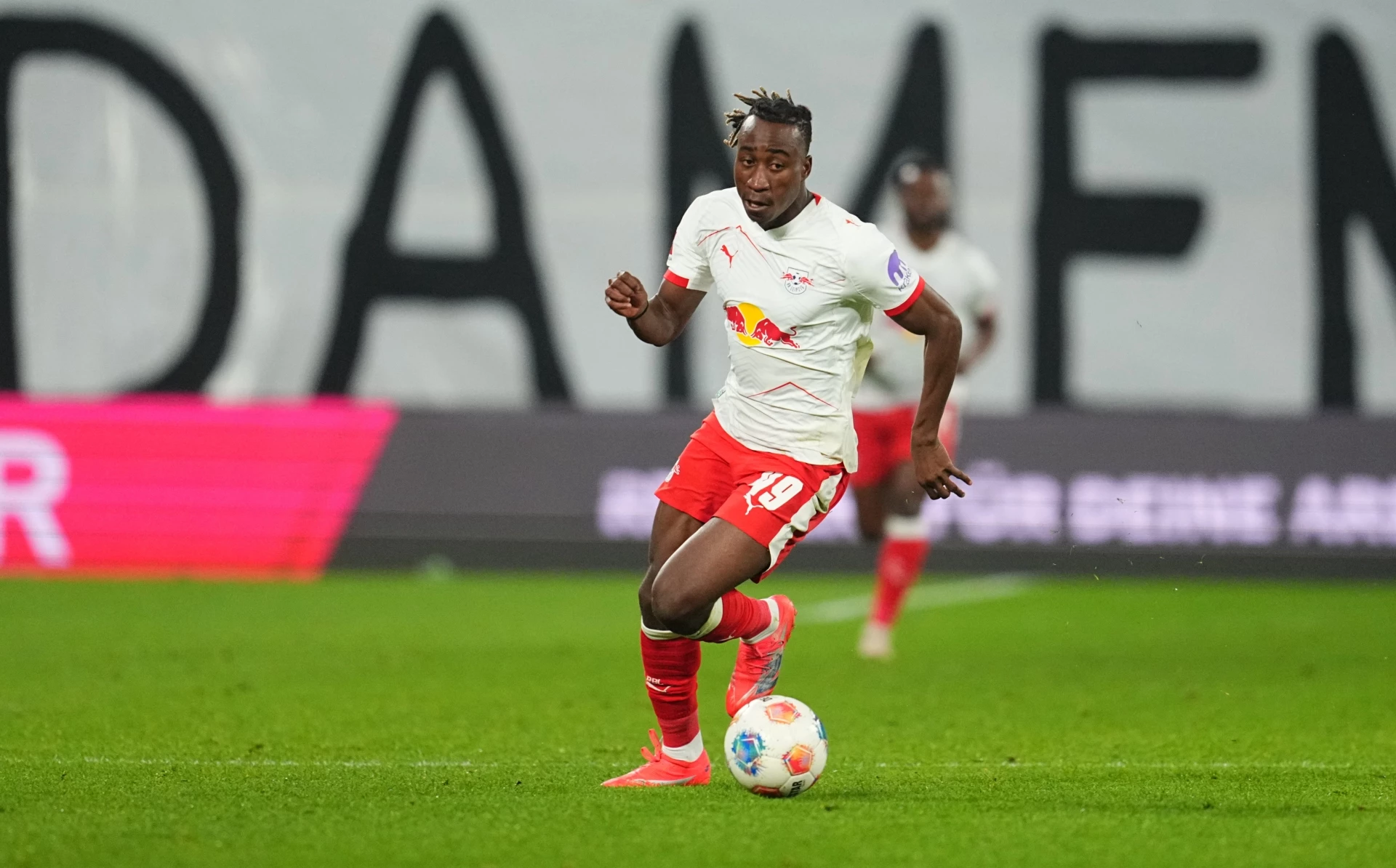 Ян Диоманде