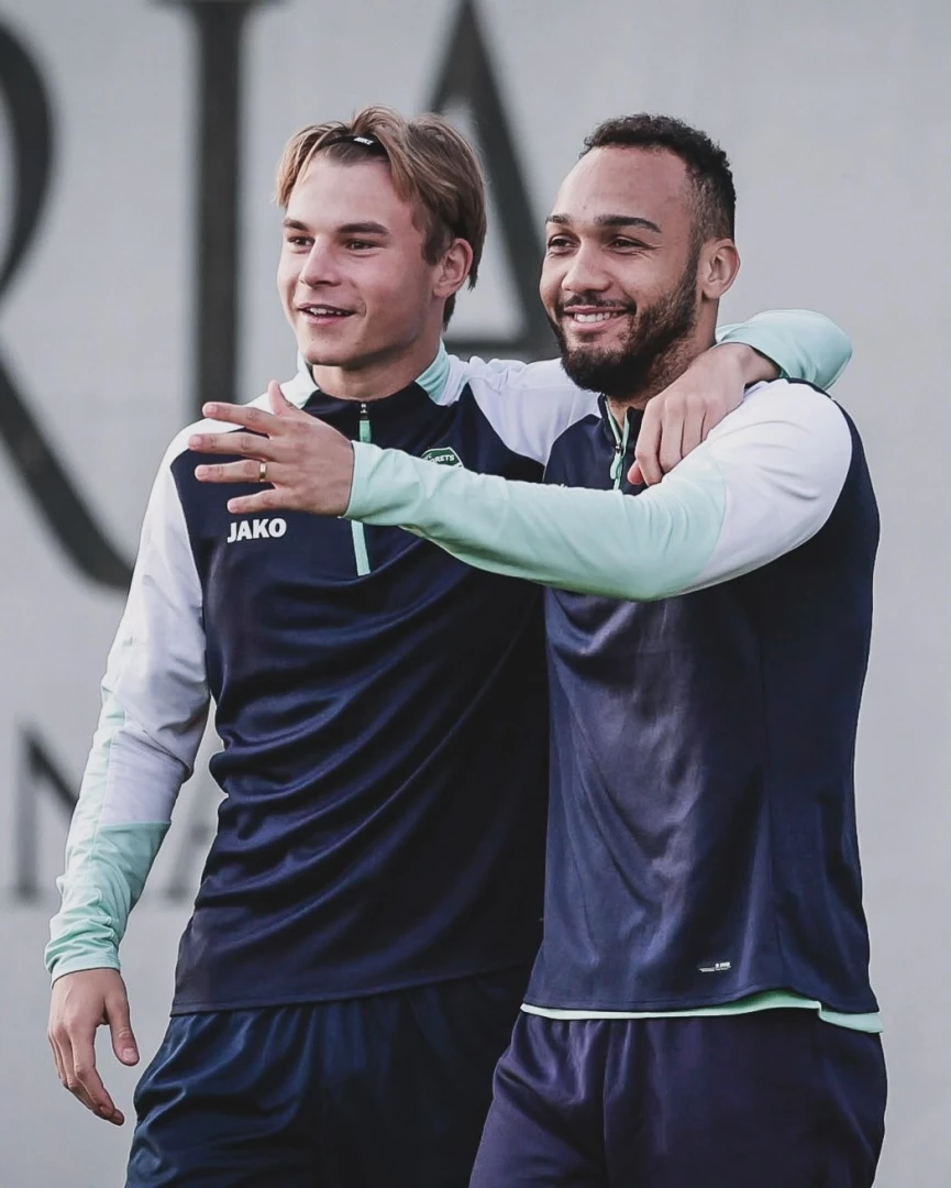 Елисей Съров